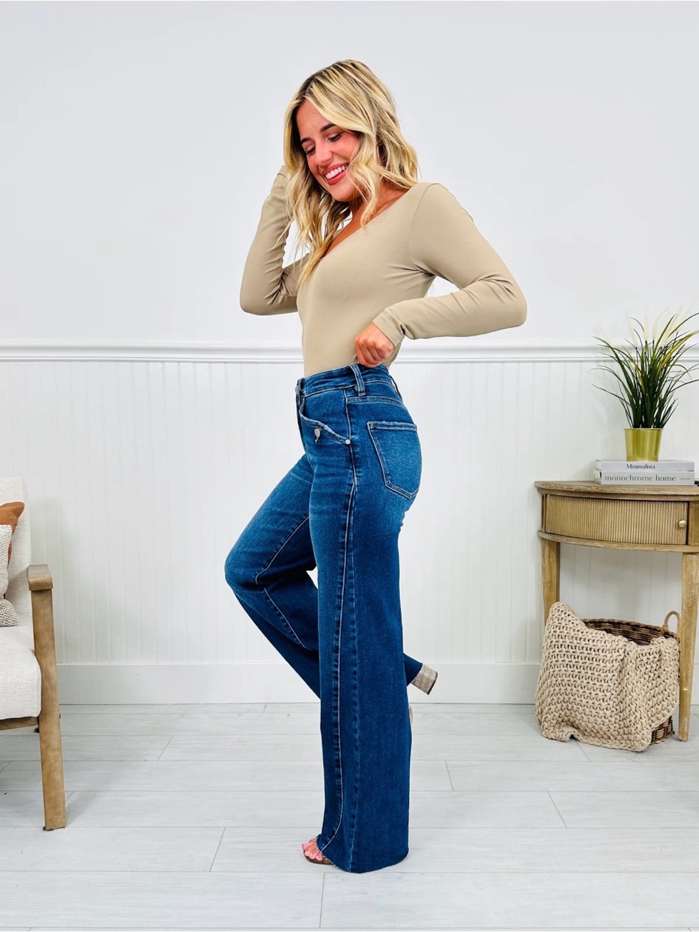 Moco: Caught Your Attention Straight
Tummy Control boutique Jeans